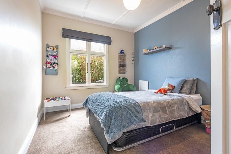 Photo of property in 92 Lyndhurst Street, Takaro, Palmerston North, 4412