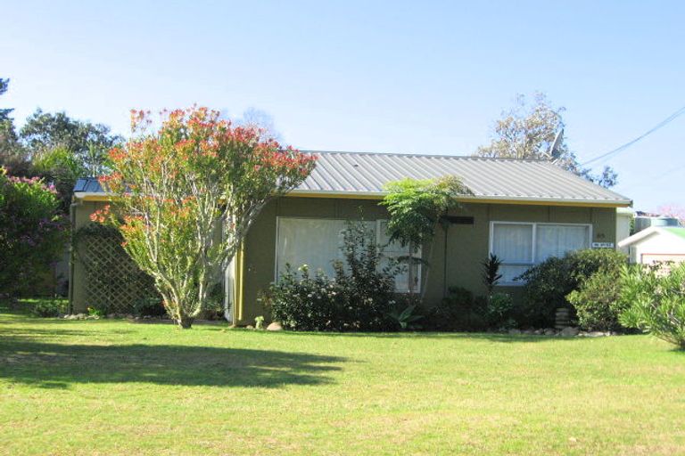 Photo of property in 65 Riverview Road, Cooks Beach, Whitianga, 3591