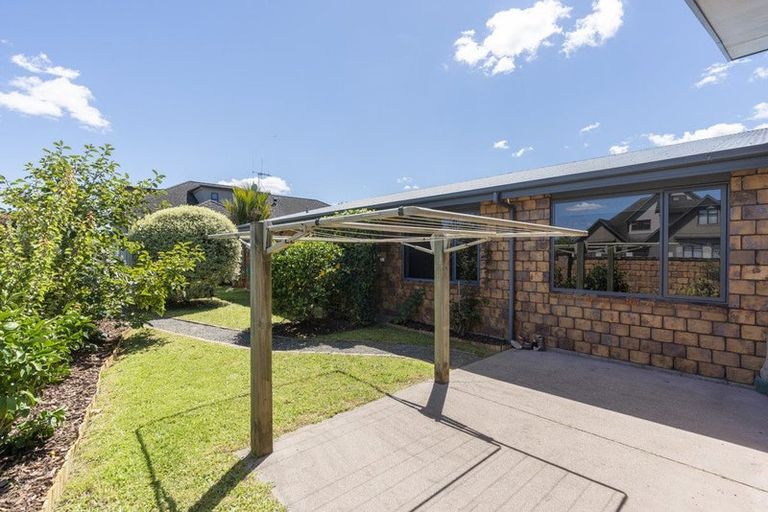 Photo of property in 1 San Clemento Way, Rototuna, Hamilton, 3210