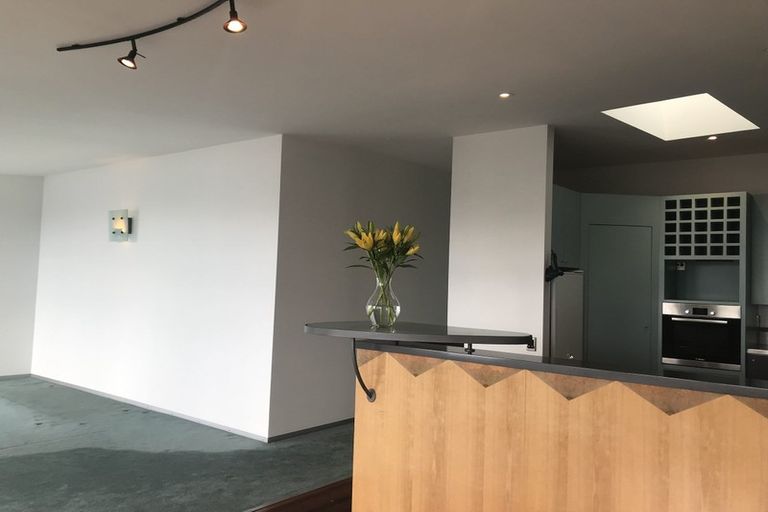 Photo of property in Dominion Apartments, 25/80 Victoria Street, Wellington Central, Wellington, 6011