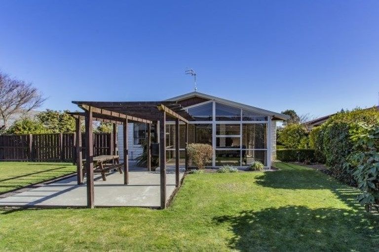 Photo of property in 14 Regent Avenue, Rangiora, 7400