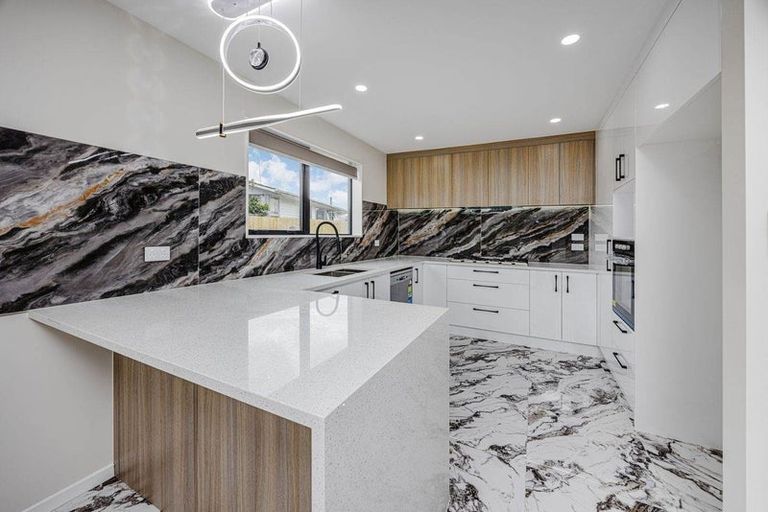 Photo of property in 37a Steven Street, Mangere East, Auckland, 2024