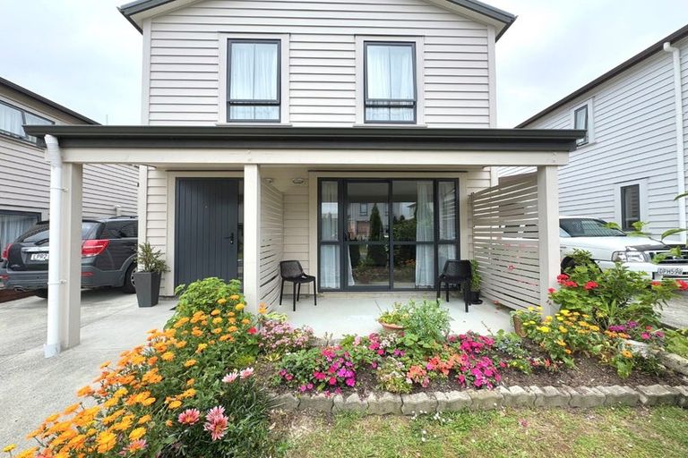 Photo of property in 64 Kaimoana Street, Weymouth, Auckland, 2103