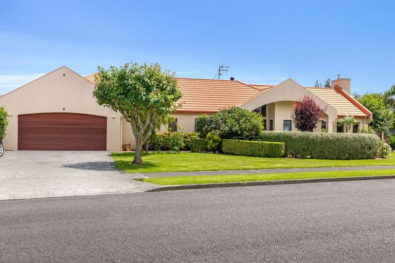 Photo of property in 44 Easton Way, Levin, 5510