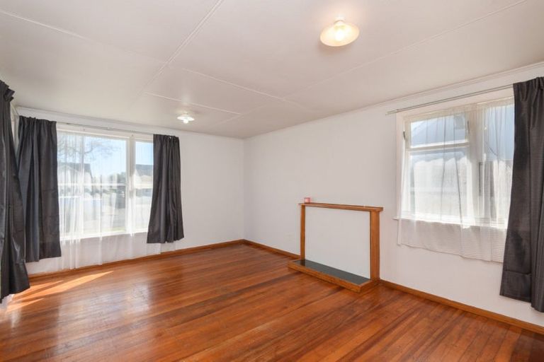 Photo of property in 5 Hinemoa Street, Levin, 5510