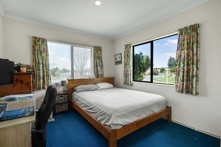 Photo of property in 2 Finchley Place, Hamilton East, Hamilton, 3216