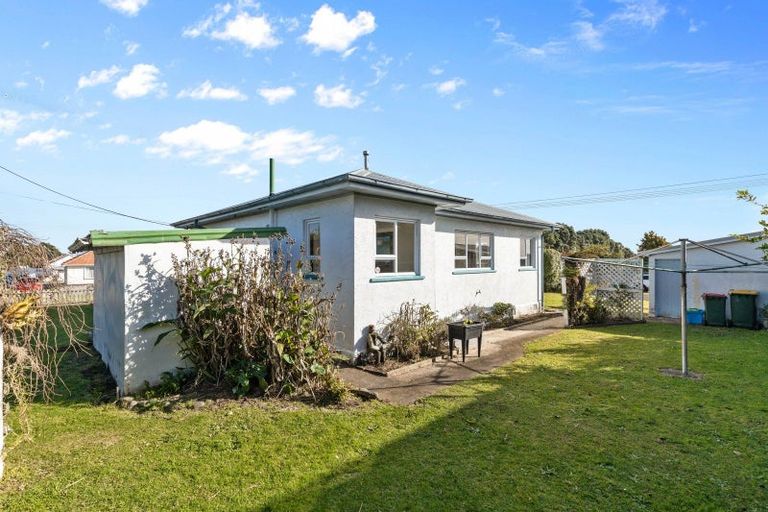 Photo of property in 48 Richmond Street, Waitara, 4320