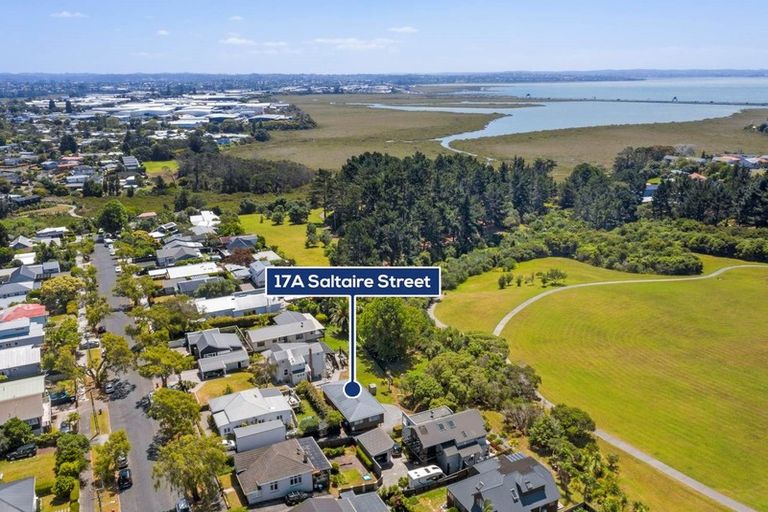 Photo of property in 17a Saltaire Street, Avondale, Auckland, 1026