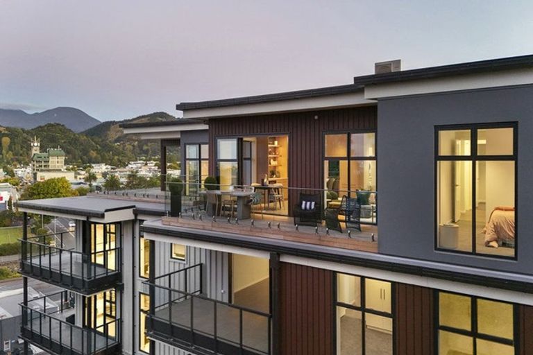 Photo of property in 71 Haven Road, Nelson, 7010