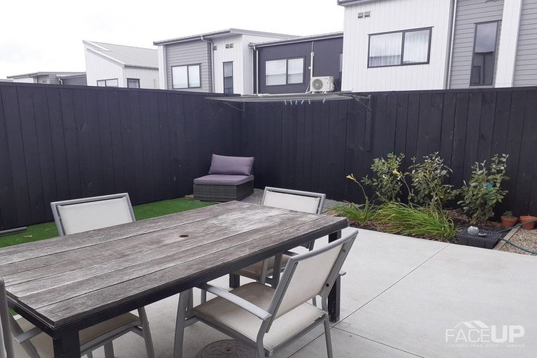 Photo of property in 12 David Carnegie Road, Hobsonville, Auckland, 0616