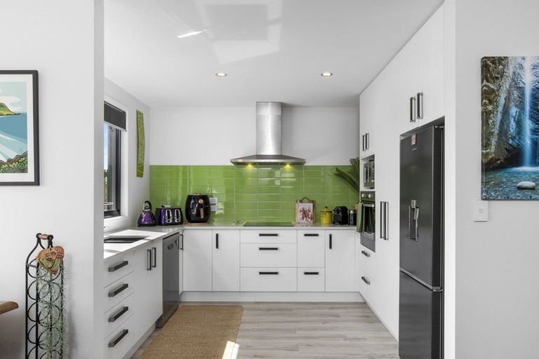 Photo of property in 15 Te Paea Crescent, Papamoa Beach, Papamoa, 3118