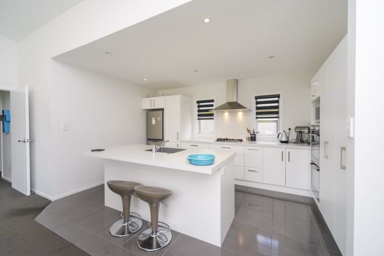 Photo of property in 3 Levi Place, Kelvin Grove, Palmerston North, 4414