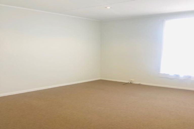 Photo of property in 62 Calthorp Close, Favona, Auckland, 2024