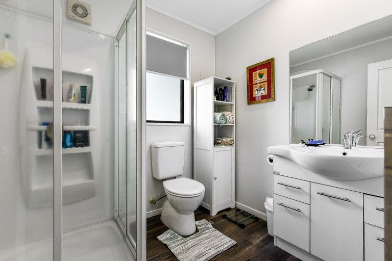 Photo of property in 21 Mangakoea Place, St Andrews, Hamilton, 3200