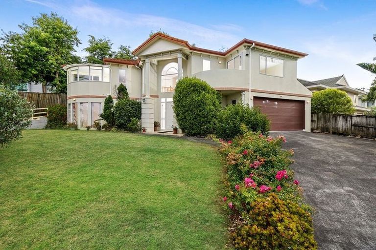 Photo of property in 46 Bronzewing Terrace, Unsworth Heights, Auckland, 0632