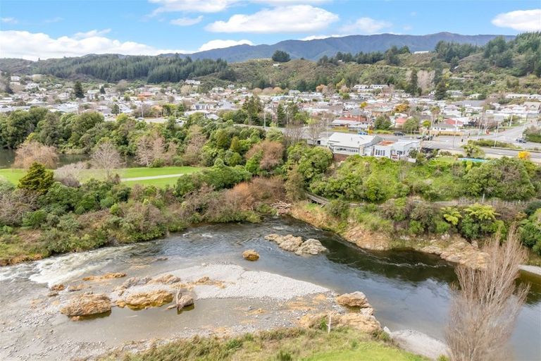 Photo of property in 1185 Fergusson Drive, Clouston Park, Upper Hutt, 5018