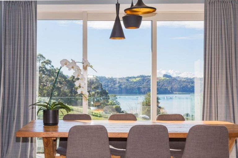 Photo of property in 31 Brick Bay Drive, Sandspit, Warkworth, 0982