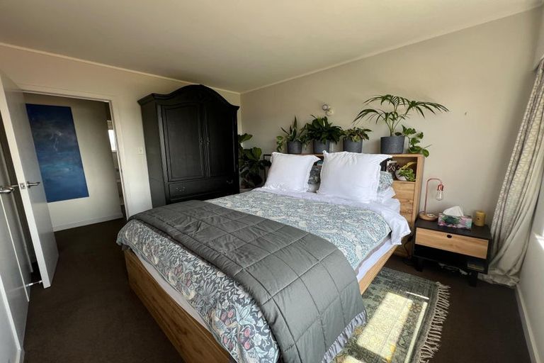 Photo of property in 1/29 Pupuke Road, Takapuna, Auckland, 0622