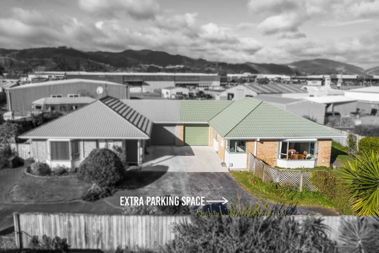 Photo of property in 19b Dennis Taylor Court, Paraparaumu, 5032