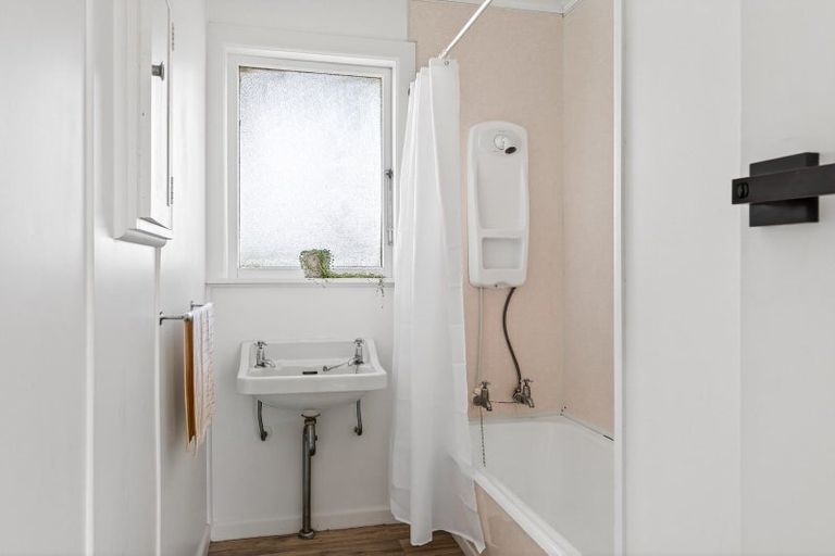 Photo of property in 13 Huxley Road, Outer Kaiti, Gisborne, 4010