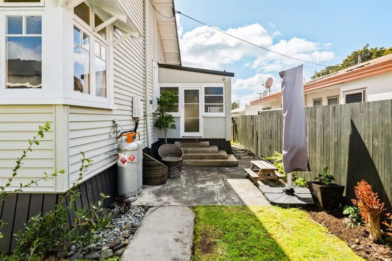 Photo of property in 16 Zealandia Street, Kensington, Whangarei, 0112