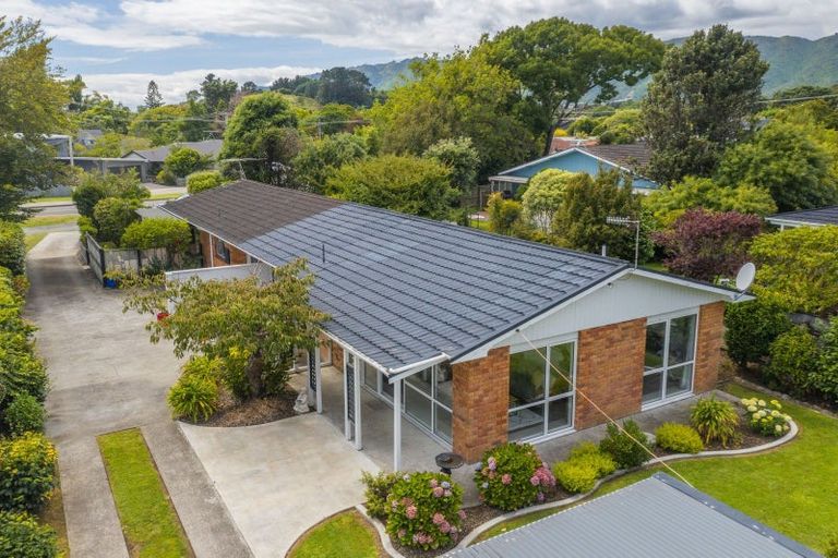 Photo of property in 210b Te Moana Road, Waikanae, 5036