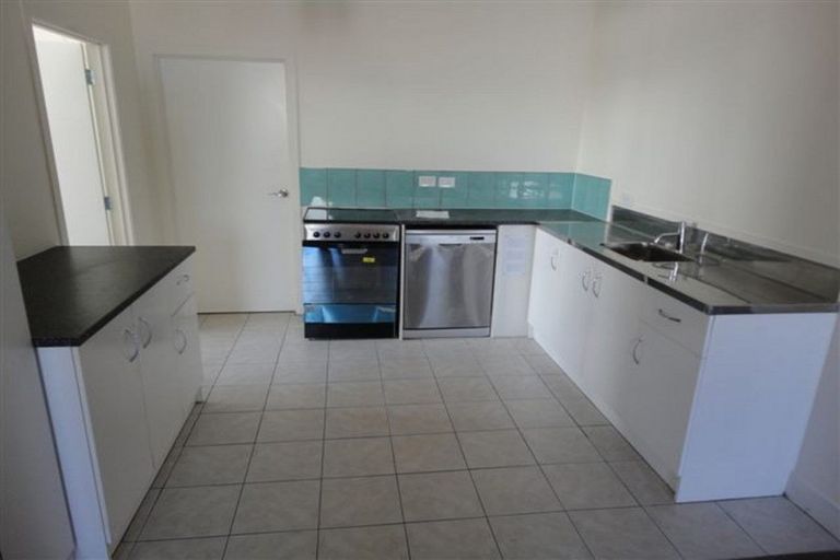 Photo of property in 69 Princes Street, Hawera, 4610