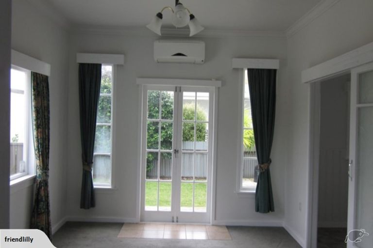 Photo of property in 1a Logan Avenue, Napier South, Napier, 4110