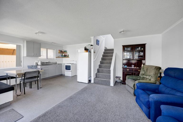 Photo of property in 120 Seventh Avenue, Urenui, 4377