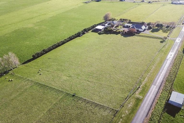 Photo of property in 82 Aerodrome Road, Dannevirke, 4972