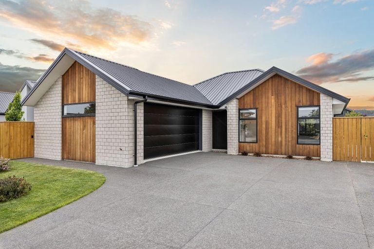 Photo of property in 20 Bunz Road, Halswell, Christchurch, 8025