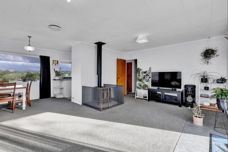 Photo of property in 9a Ballantrae Place, Highlands Park, New Plymouth, 4312