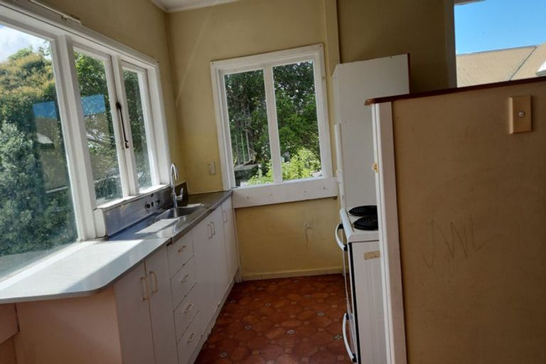 Photo of property in 2 Eden View Road, Sandringham, Auckland, 1025