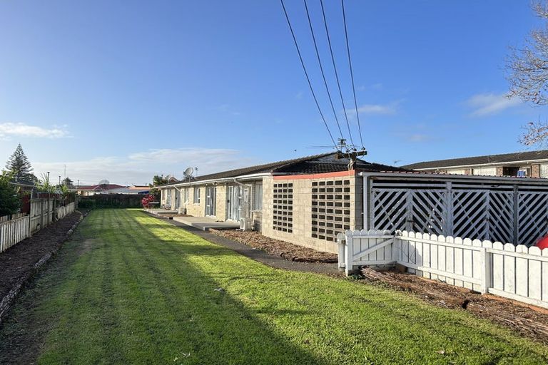 Photo of property in 12 Margaret Road, Papatoetoe, Auckland, 2025