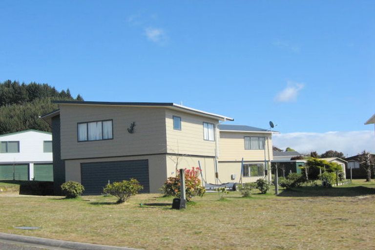 Photo of property in 5 Rowena Crescent, Motuoapa, Turangi, 3382