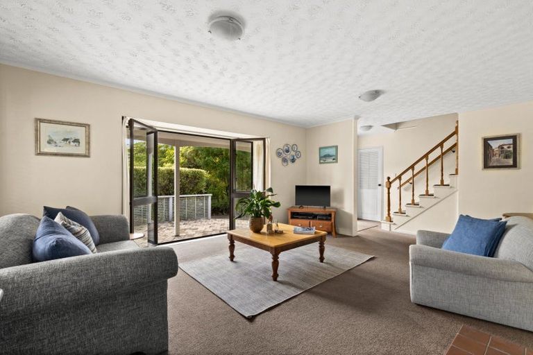 Photo of property in 4 Te Mata Peak Road, Havelock North, 4130