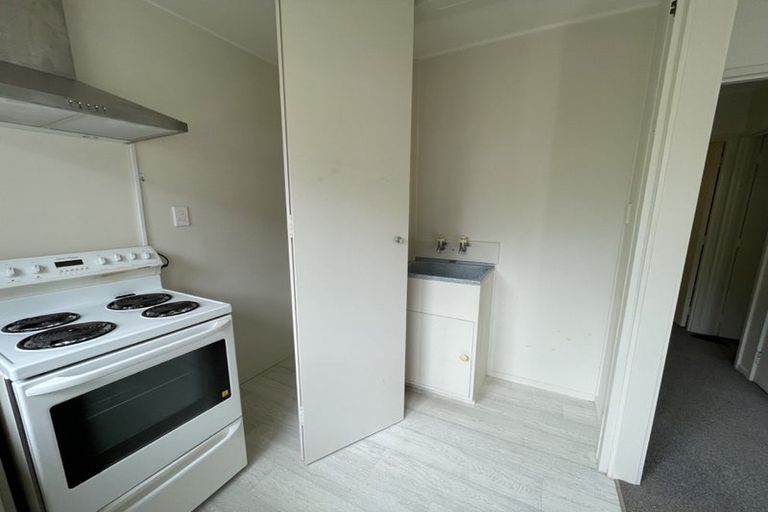 Photo of property in 2/2a Ascot Avenue, Narrow Neck, Auckland, 0624