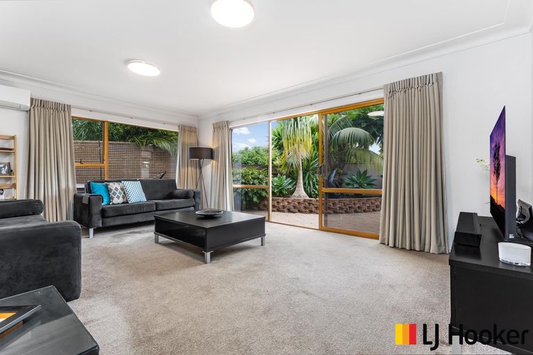Photo of property in 6 Muirfield Street, Wattle Downs, Auckland, 2103