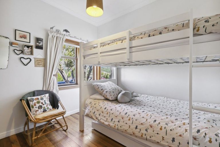 Photo of property in 35 Hudson Street, Island Bay, Wellington, 6023