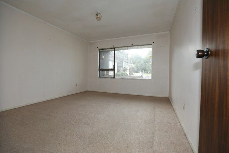 Photo of property in 2/1 Chevis Place, Pakuranga, Auckland, 2010