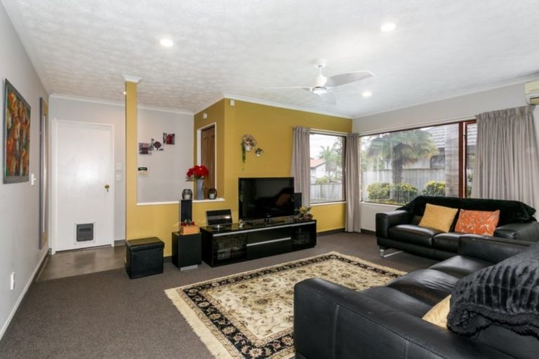 Photo of property in 19 Bucksburn Place, Greenmeadows, Napier, 4112