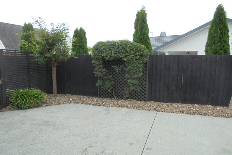Photo of property in 39 Beauford Place, Parklands, Christchurch, 8083