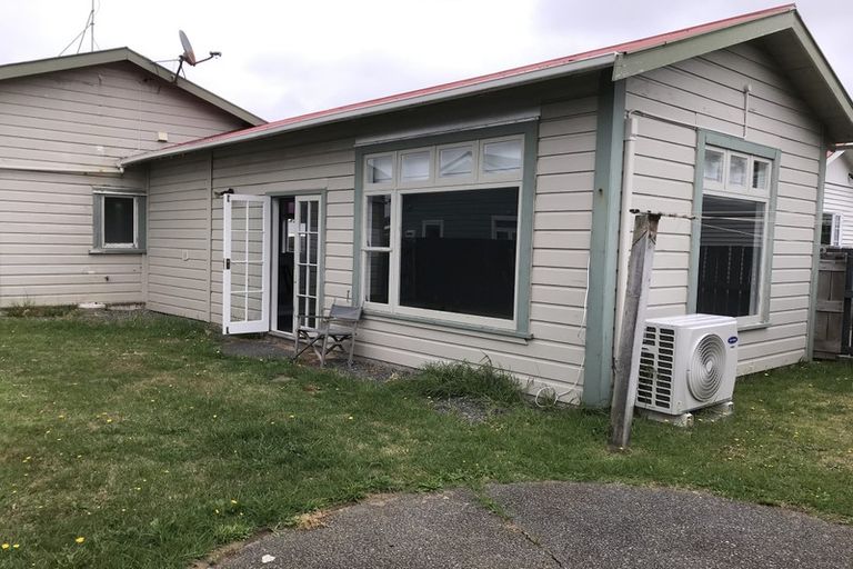 Photo of property in 15 Byron Street, Miramar, Wellington, 6022