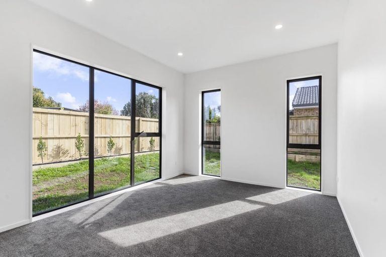 Photo of property in 31c Stanniland Street, Sunnyhills, Auckland, 2010