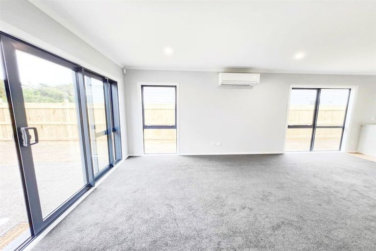 Photo of property in 13 Rotoiti Place, Paraparaumu, 5032