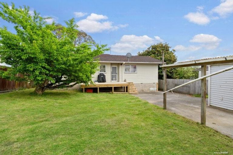 Photo of property in 30 Waari Avenue, Sunnyvale, Auckland, 0612