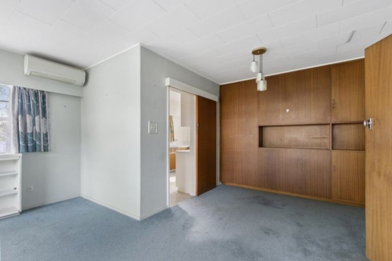 Photo of property in 17 Korau Grove, Stokes Valley, Lower Hutt, 5019