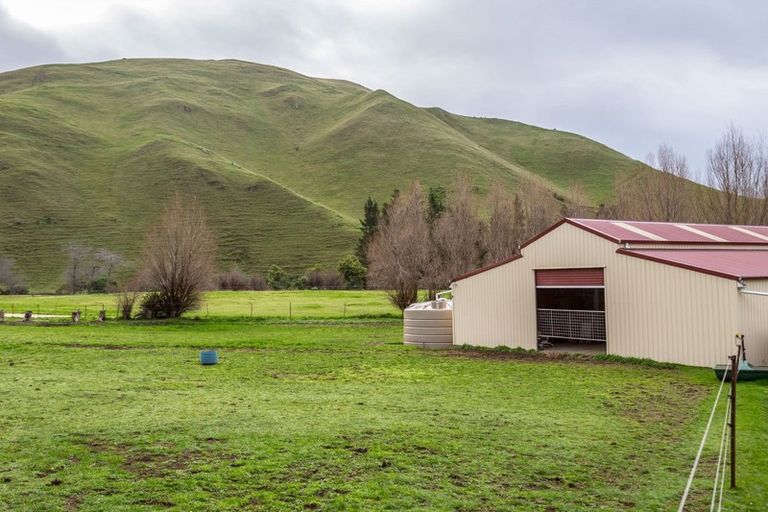 Photo of property in 400 Mikimiki Road, Mikimiki, Masterton, 5881