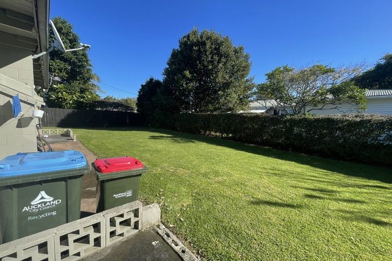 Photo of property in 2/35 Riversdale Road, Avondale, Auckland, 1026