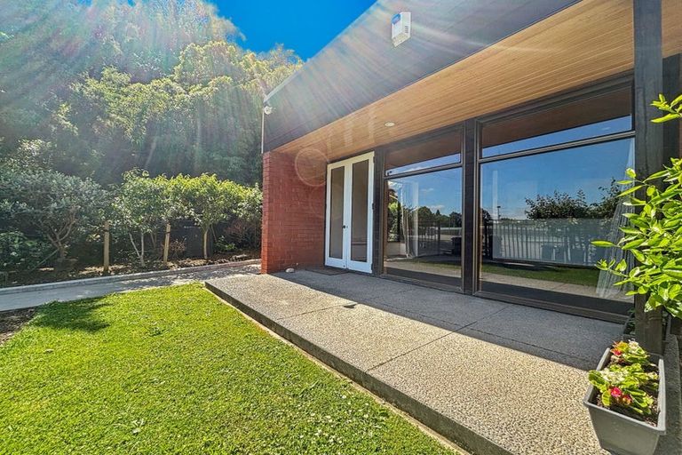Photo of property in 1/31 Crichton Terrace, Cashmere, Christchurch, 8022